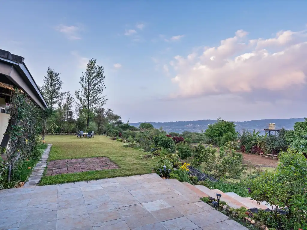 Vinayalam - Villa Garden