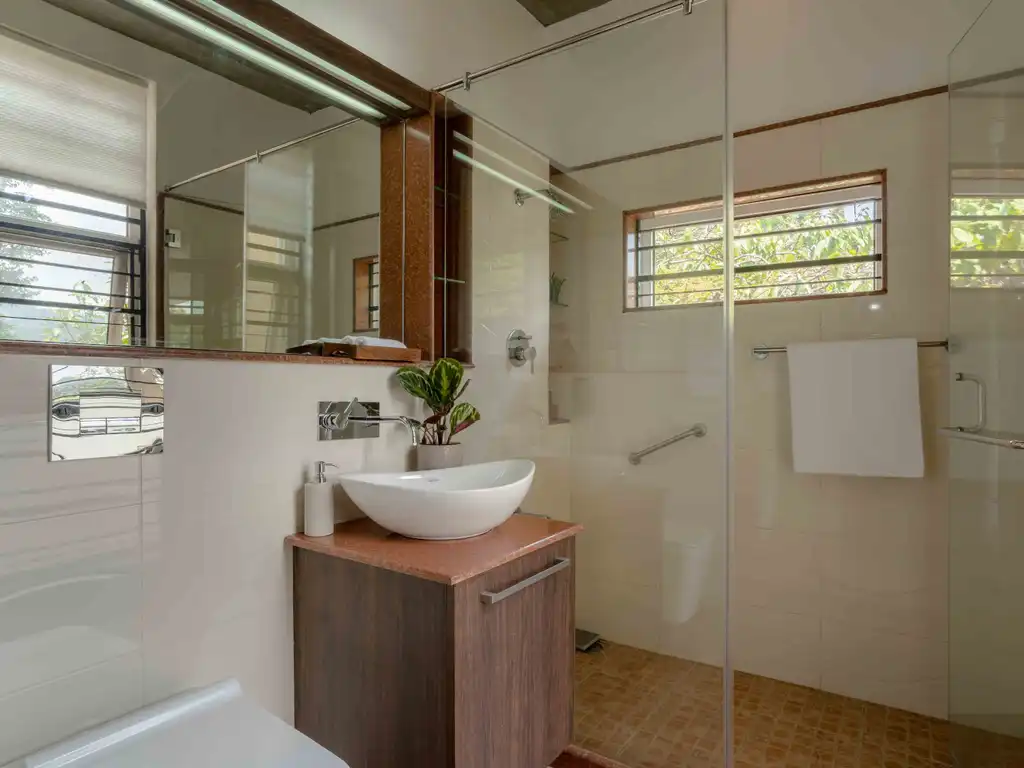 Whispering Waters Villa - Villa in Karnataka