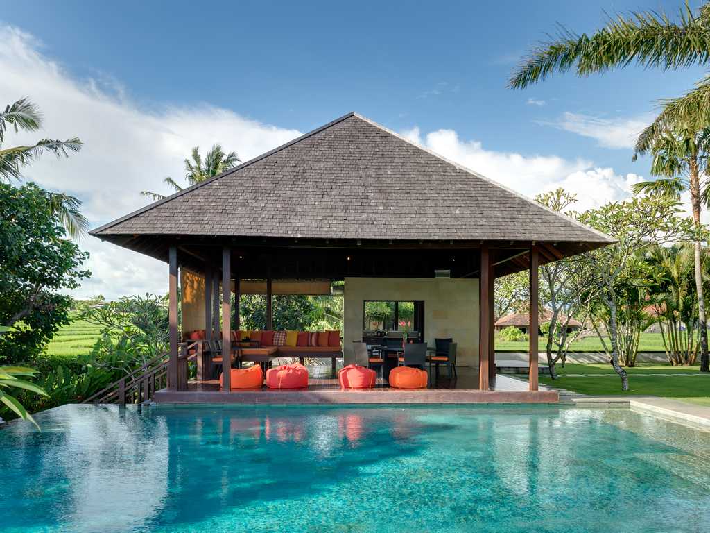 Bendega Nui - Poolside bale