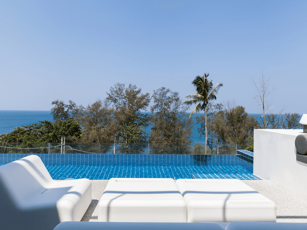 Villa Sammasan - Loungers by the pool