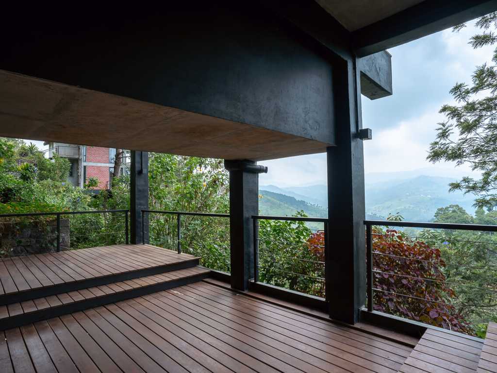 Viewing Deck | Amani Nature Retreat Coonoor