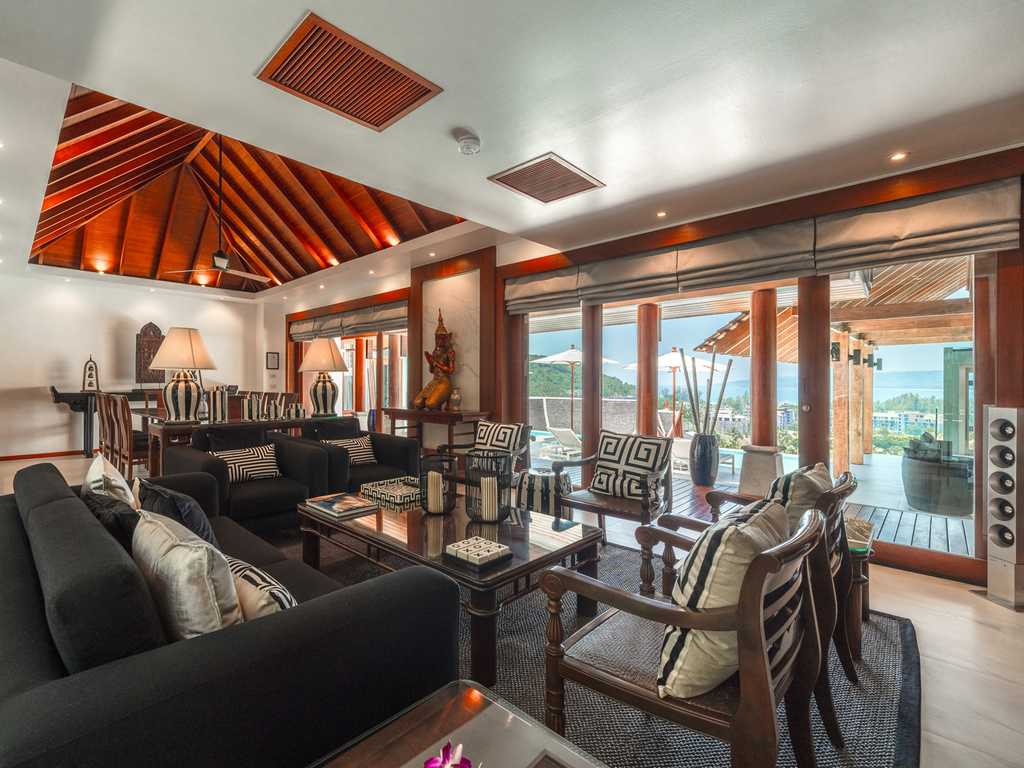 Sea View Zenith - Comfortable modern Thai interiors