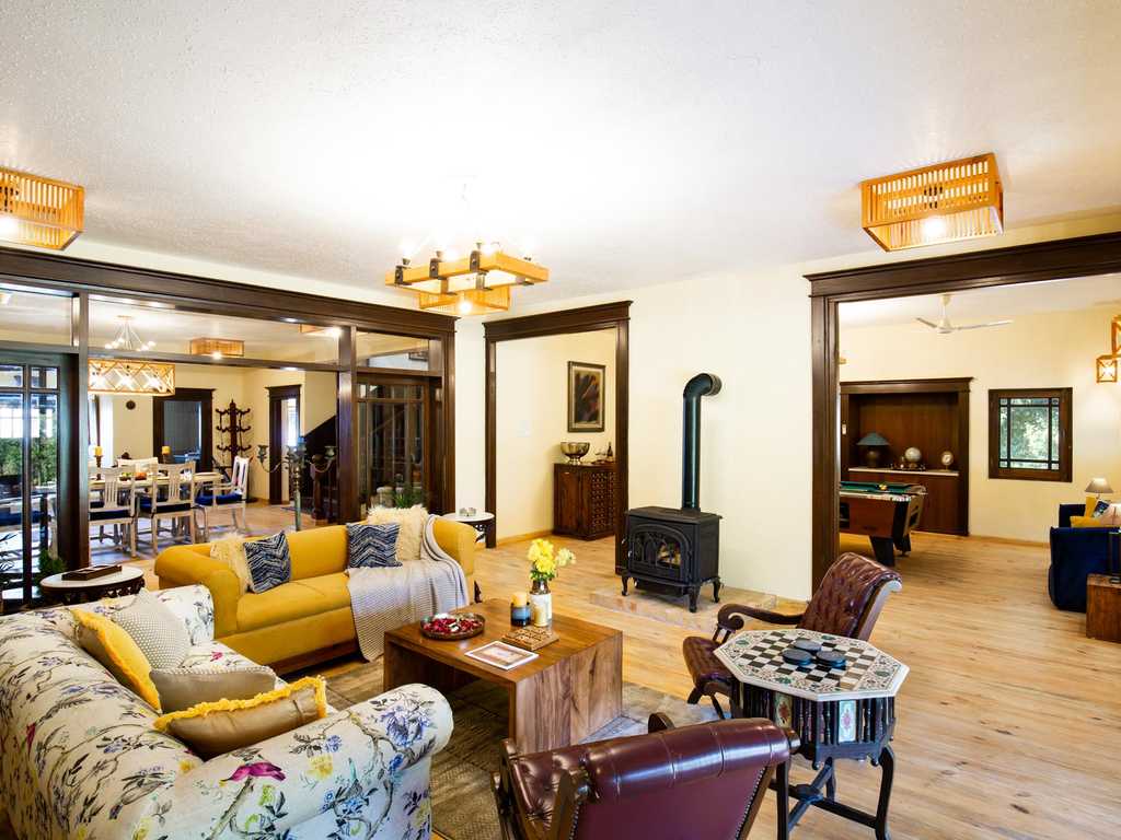 Wakefield Estate - Den