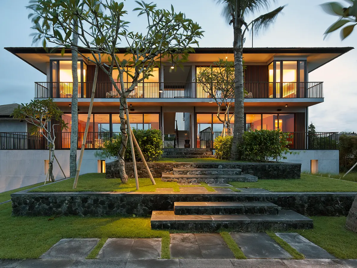 Arnalaya Beach House - Living &amp; dining rooms plus the two Ocean Suites