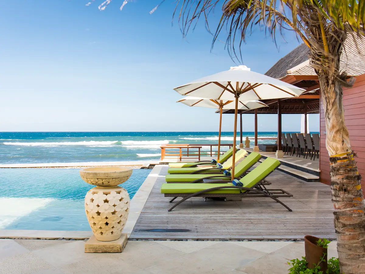 Villa Bayu Gita Beachfront - Poolside