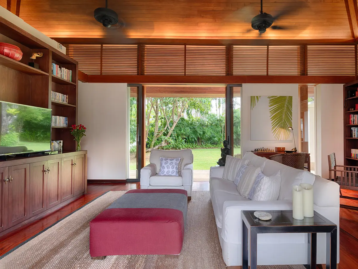 Jivana Beach Villas - Villa Ananda -  TV room
