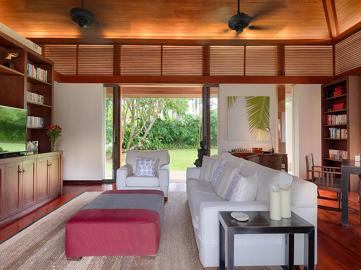 Villa Ananda - TV and study room