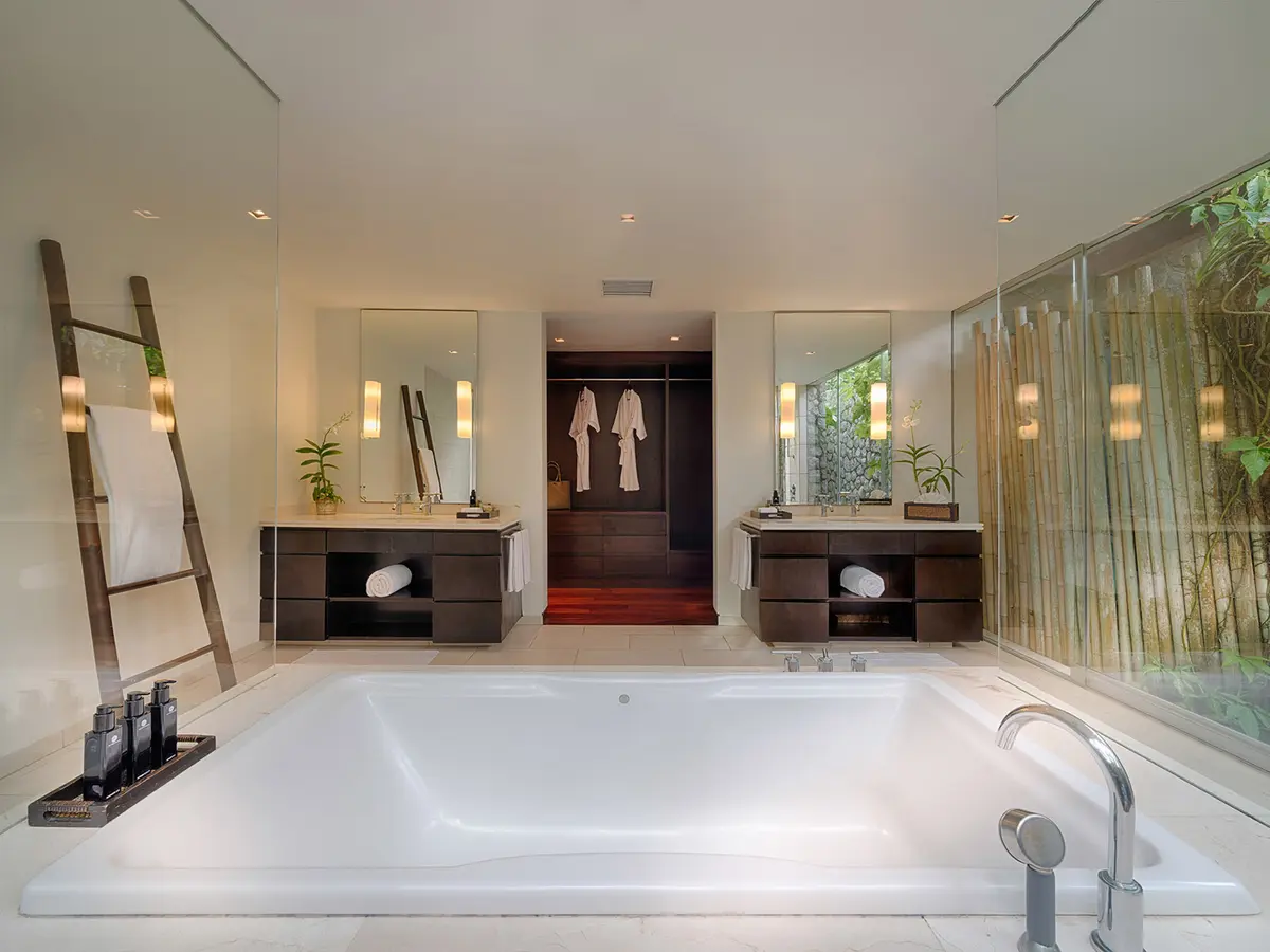 Villa Ananda - Ensuite bathtub