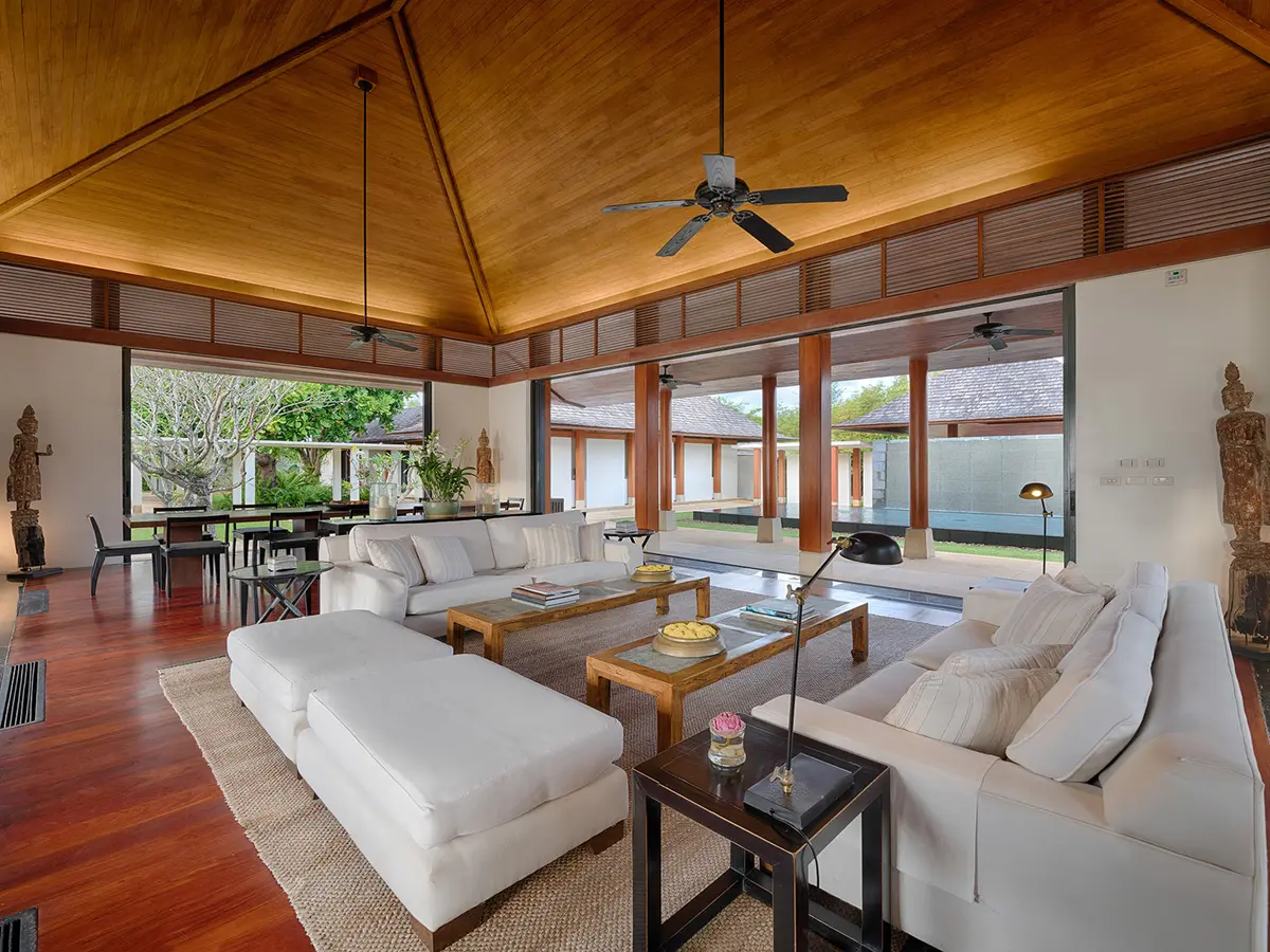 Villa Ananda - Living and dining area