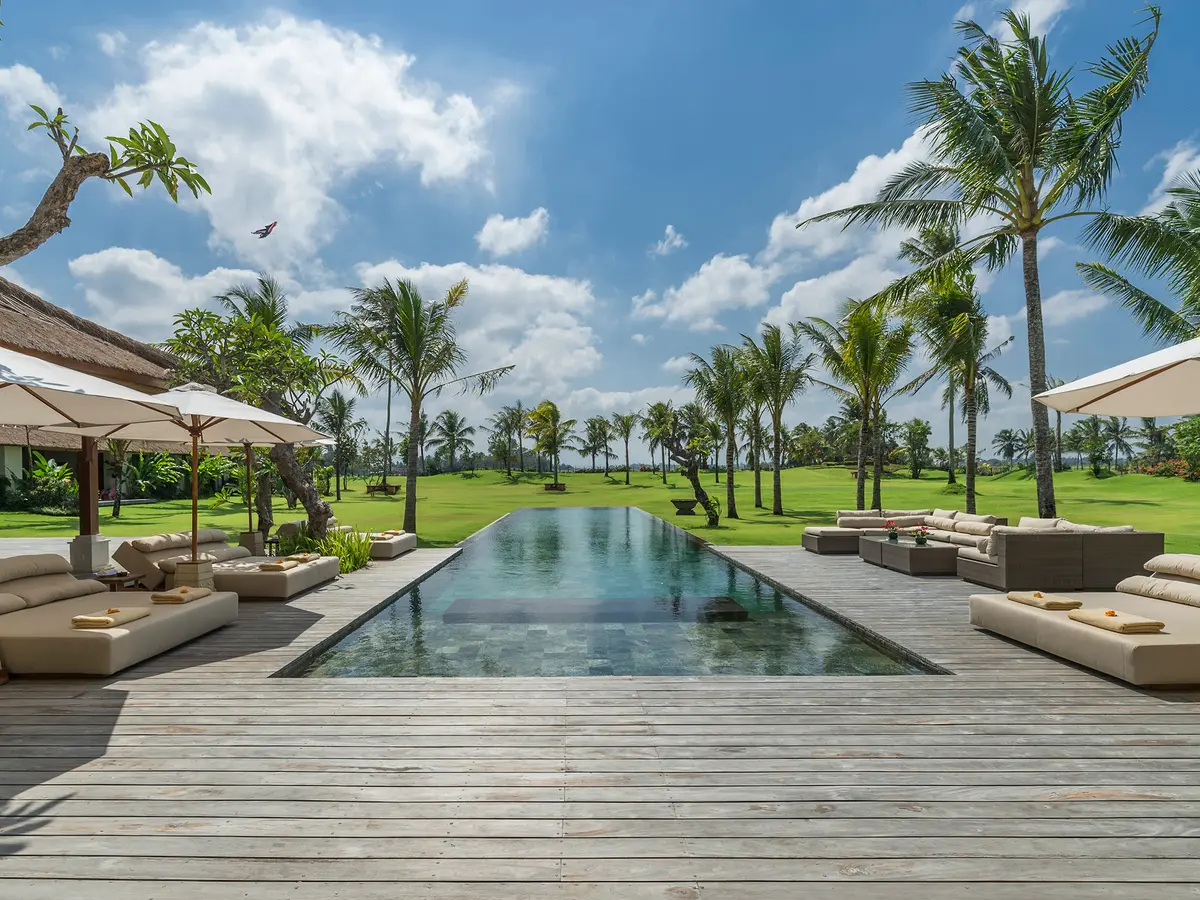 Kaba Kaba Estate - Pool deck