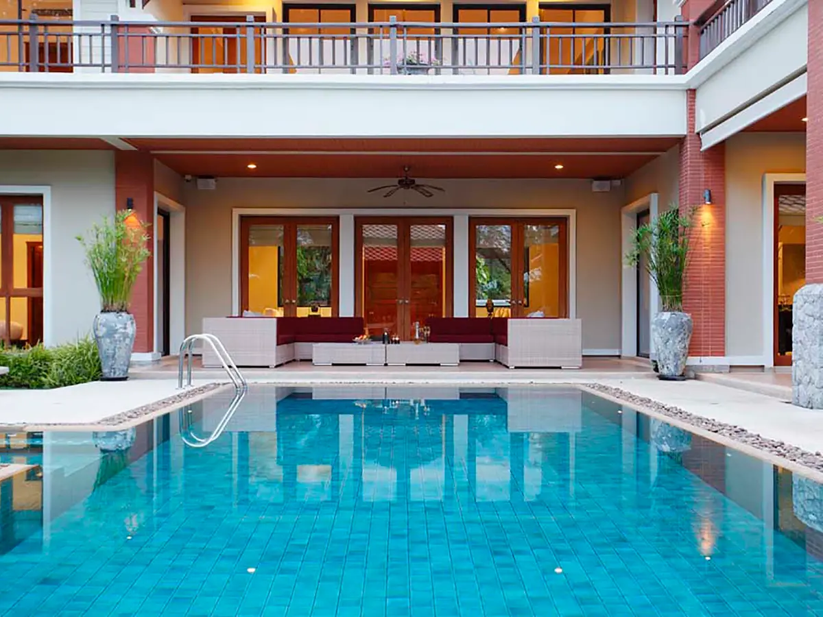 Laguna Waters - Pool and villa