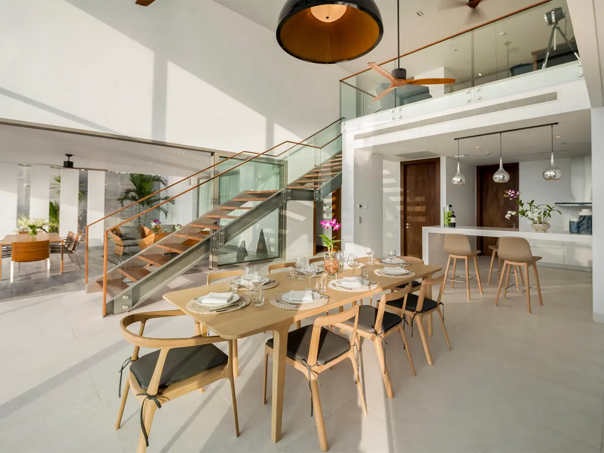 Malaiwana Duplex - Open space dining area