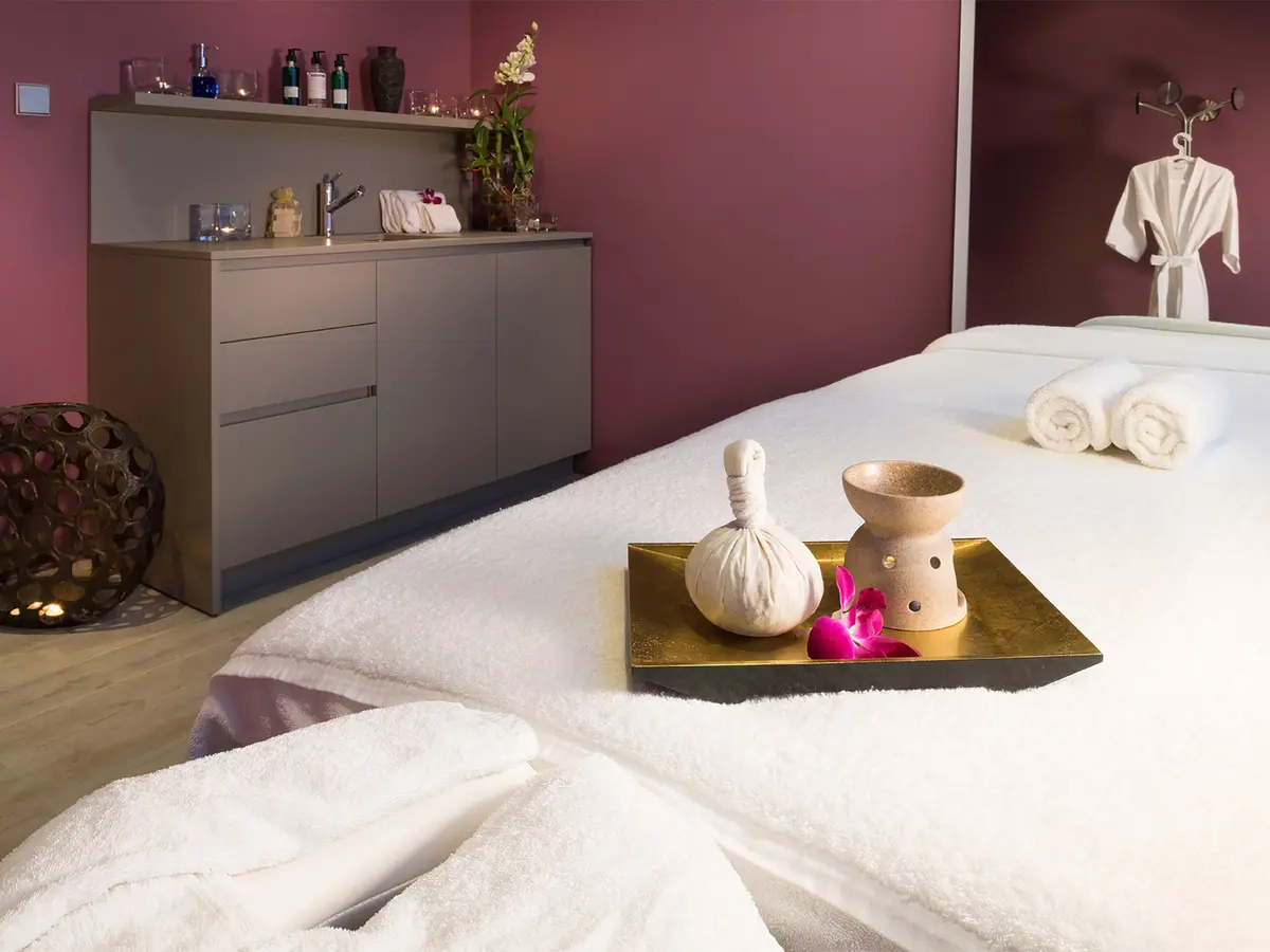 Malaiwana Villa M - Spa and massage room