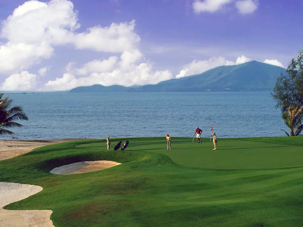 Naam Sawan - Mission hills Phuket