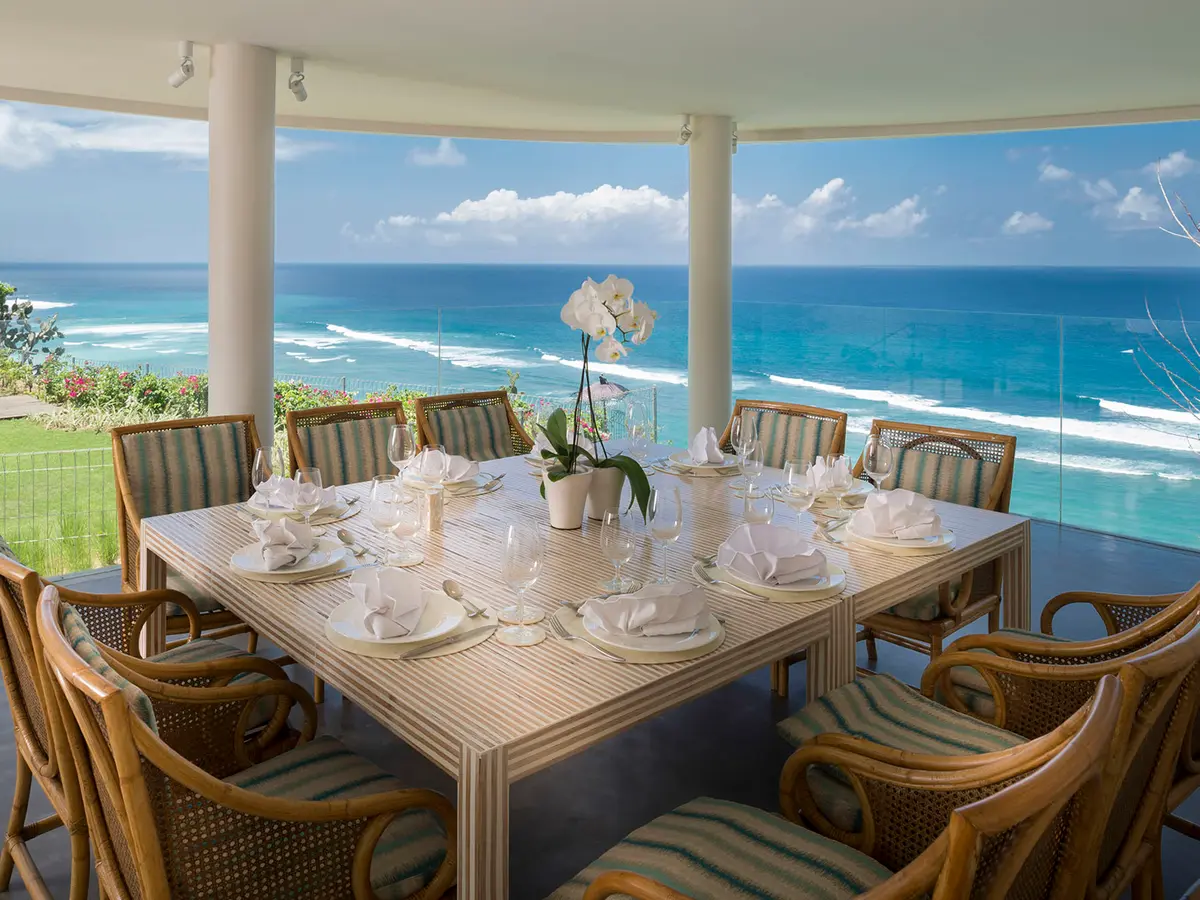 Pandawa Cliff Estate - Villa Markisa - Ultimate dining with a view