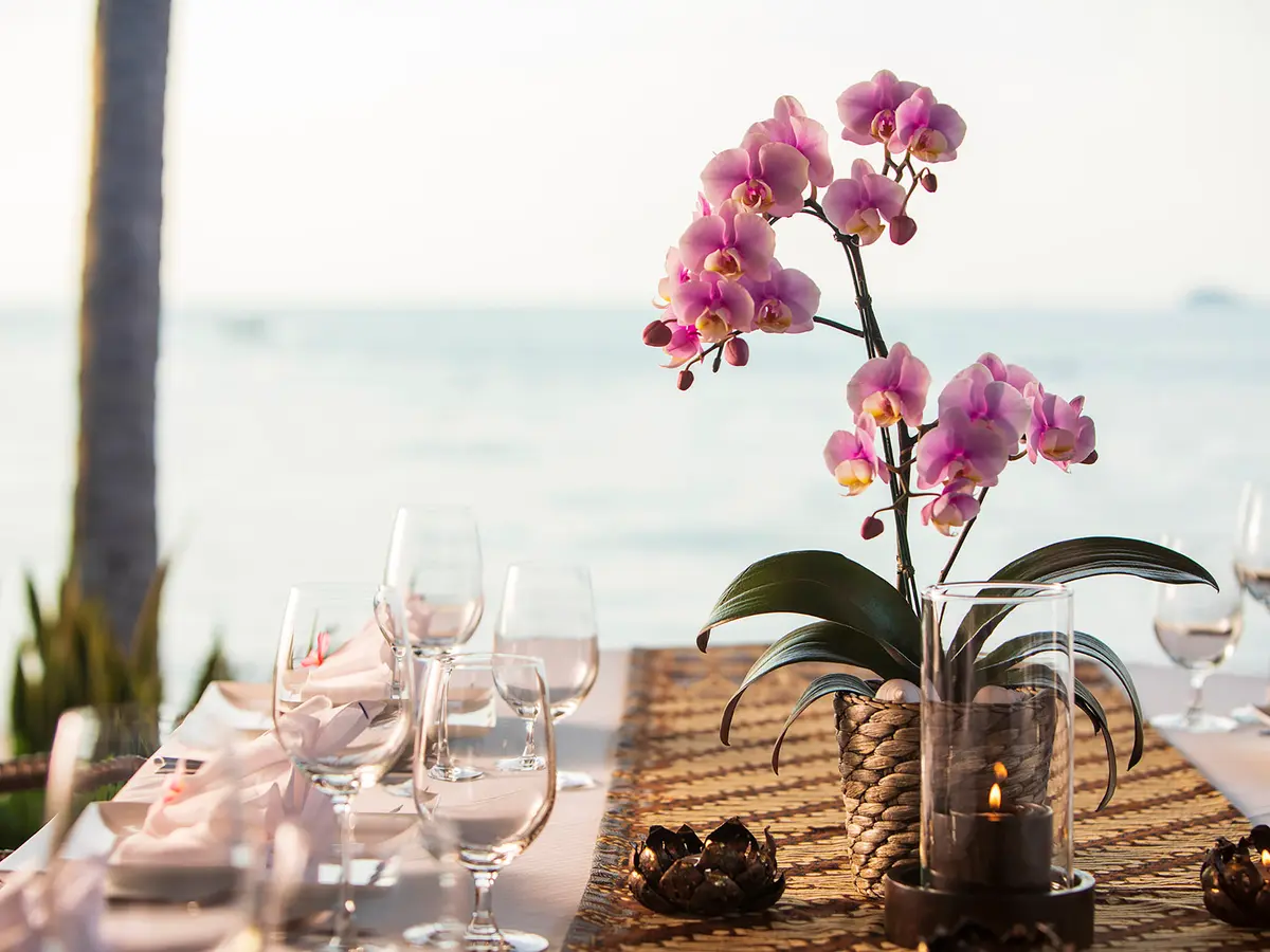 Tawantok Beach Villas - Villa 2 - Dining table setup