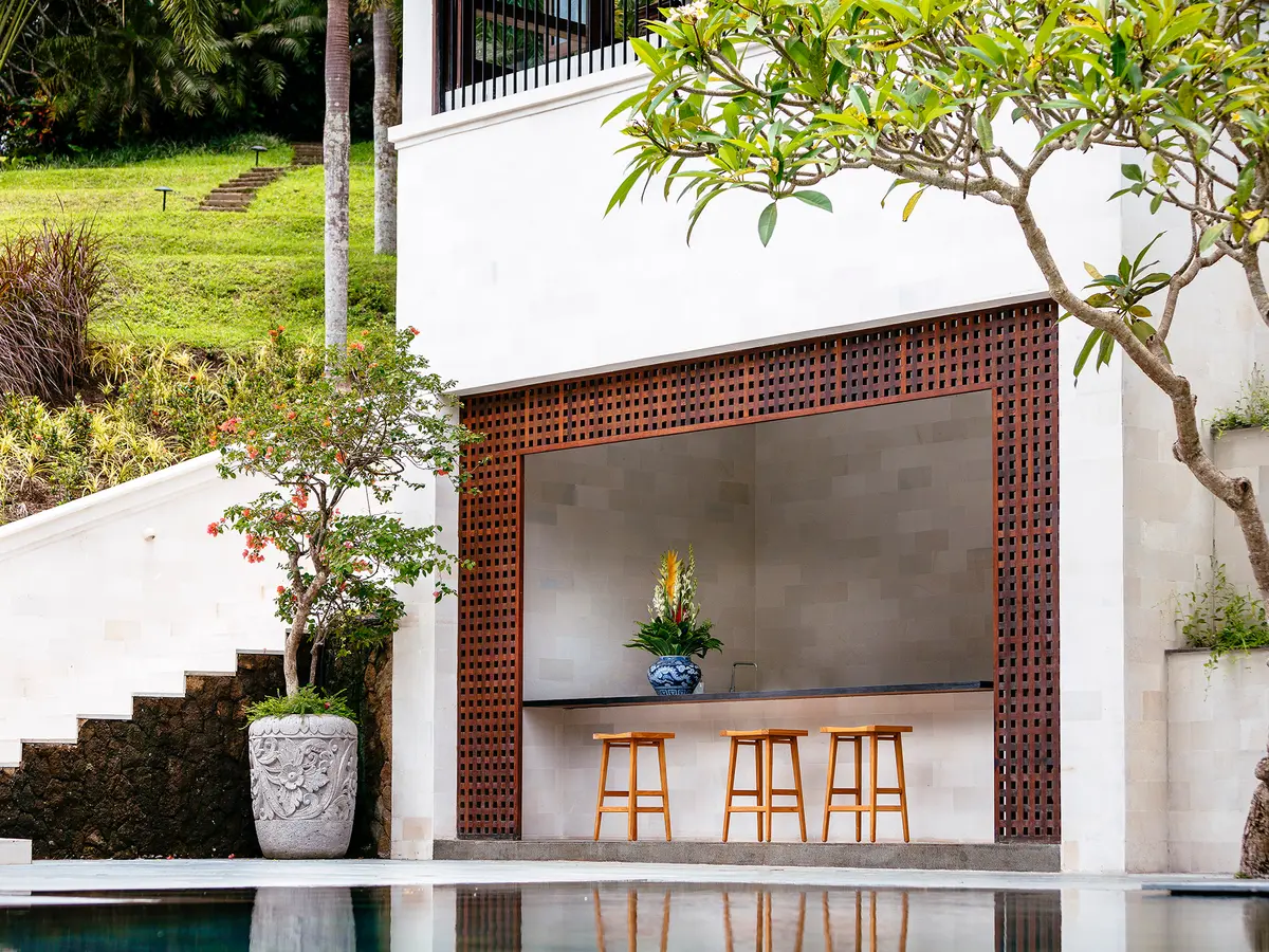 The Arsana Estate - Poolside bar
