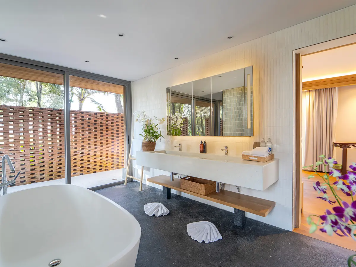 The Pines - Master bedroom ensuite bathroom design