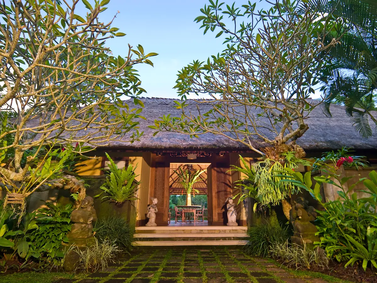 Villa Alamanda - Entrance