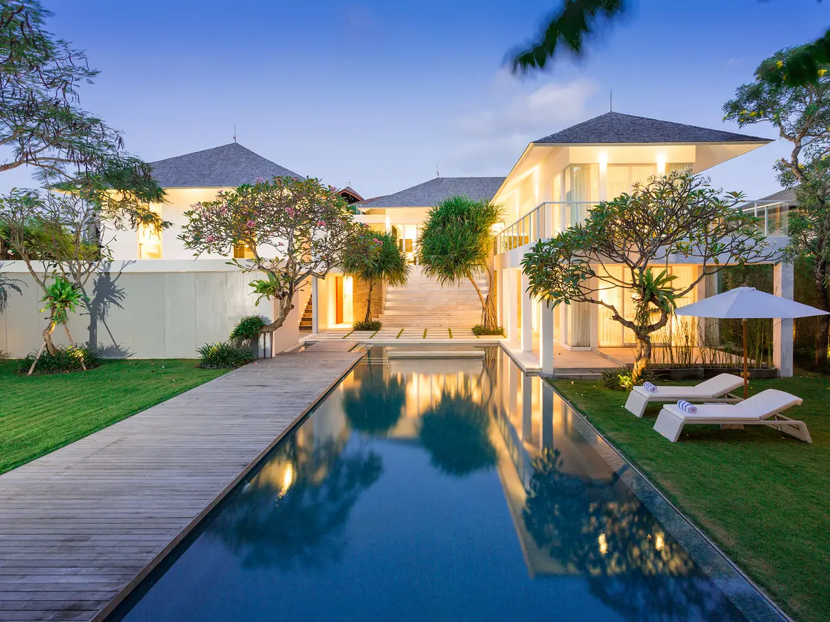 Villa Canggu - Villa South at night