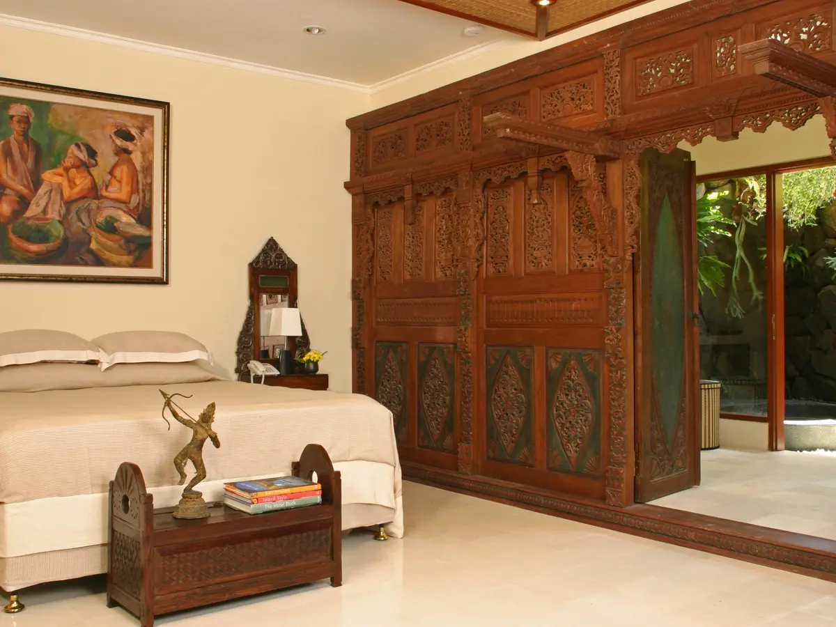 Villa Cemara - Traditional bedroom interior