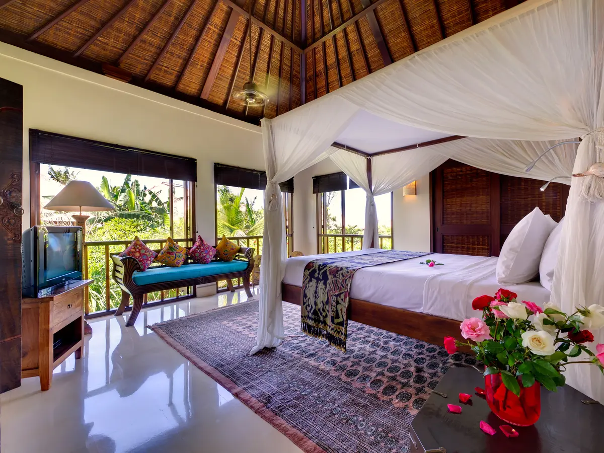 10. Villa Kakatua - Upstairs guest bedroom