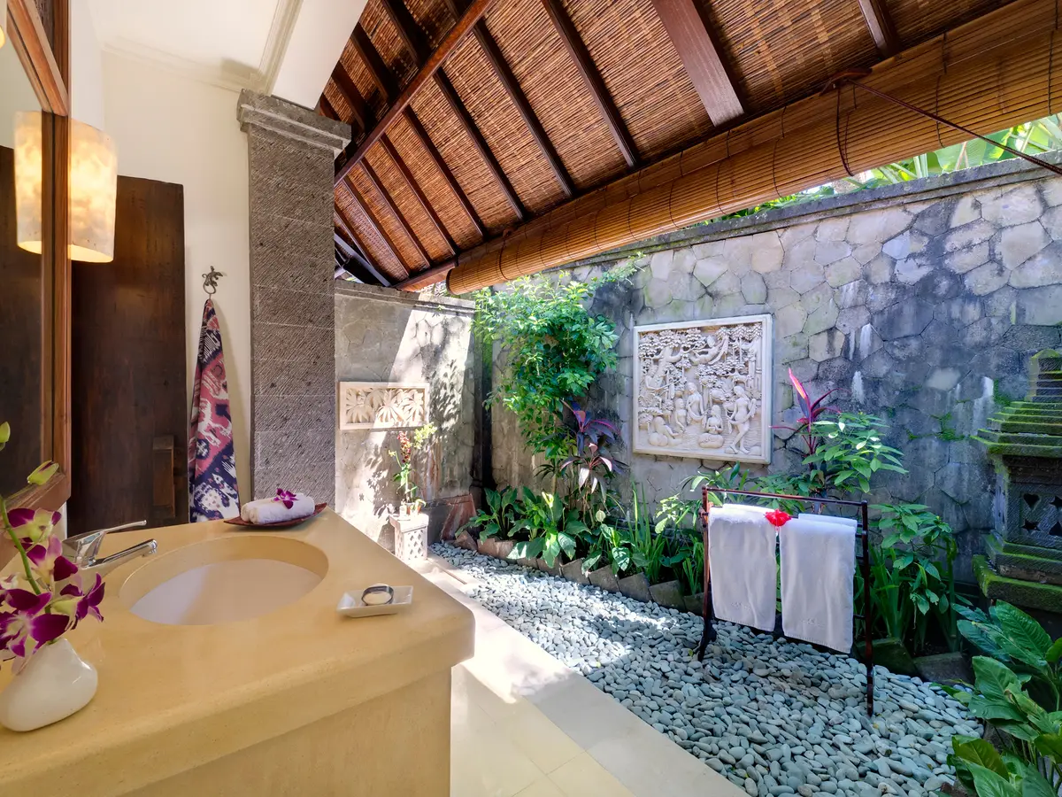 13. Villa Kakatua - Guest bathroom 4