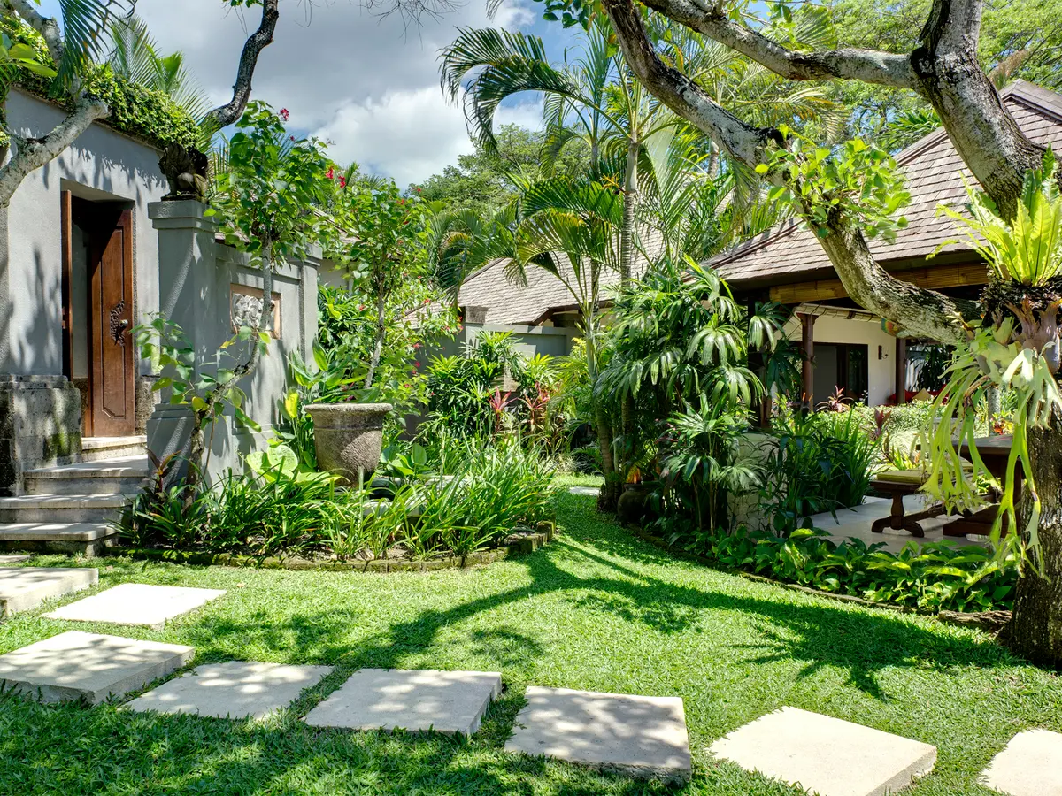 Villa Kakatua - Entrance walkway