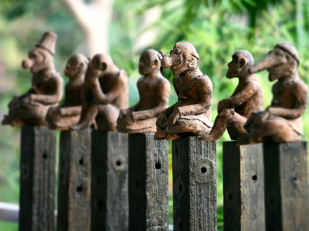 Villa Kalyani - Art figurines