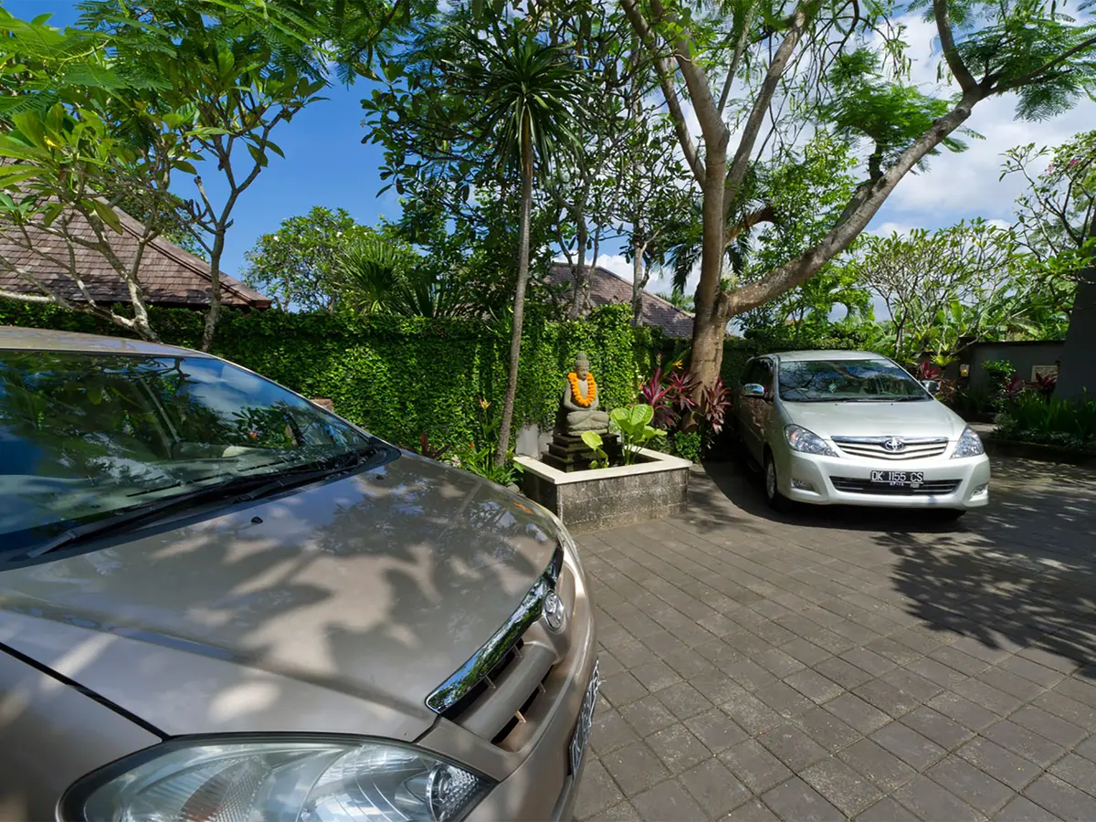 Villa Kedidi - Carpark