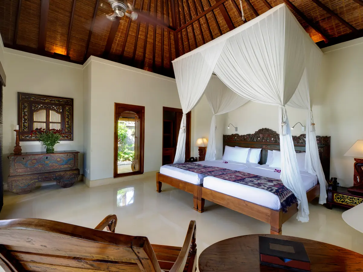 9. Villa Kedidi - Guest bedroom 2 (twin)