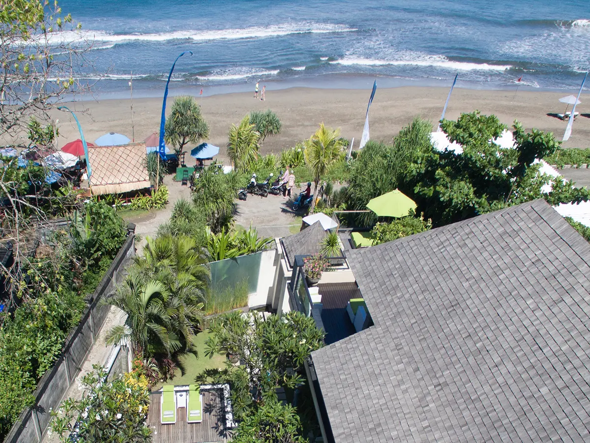 Villa Lega - Aerial directly above the first master bedroom towards the sea