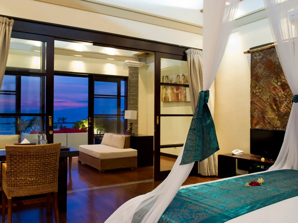 Villa Lega - Master bedroom at night