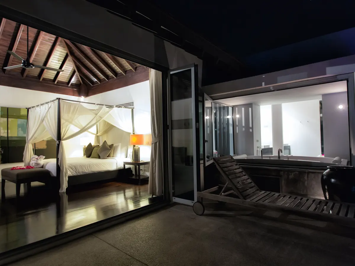 Villa Napalai Surin - Bedroom from patio