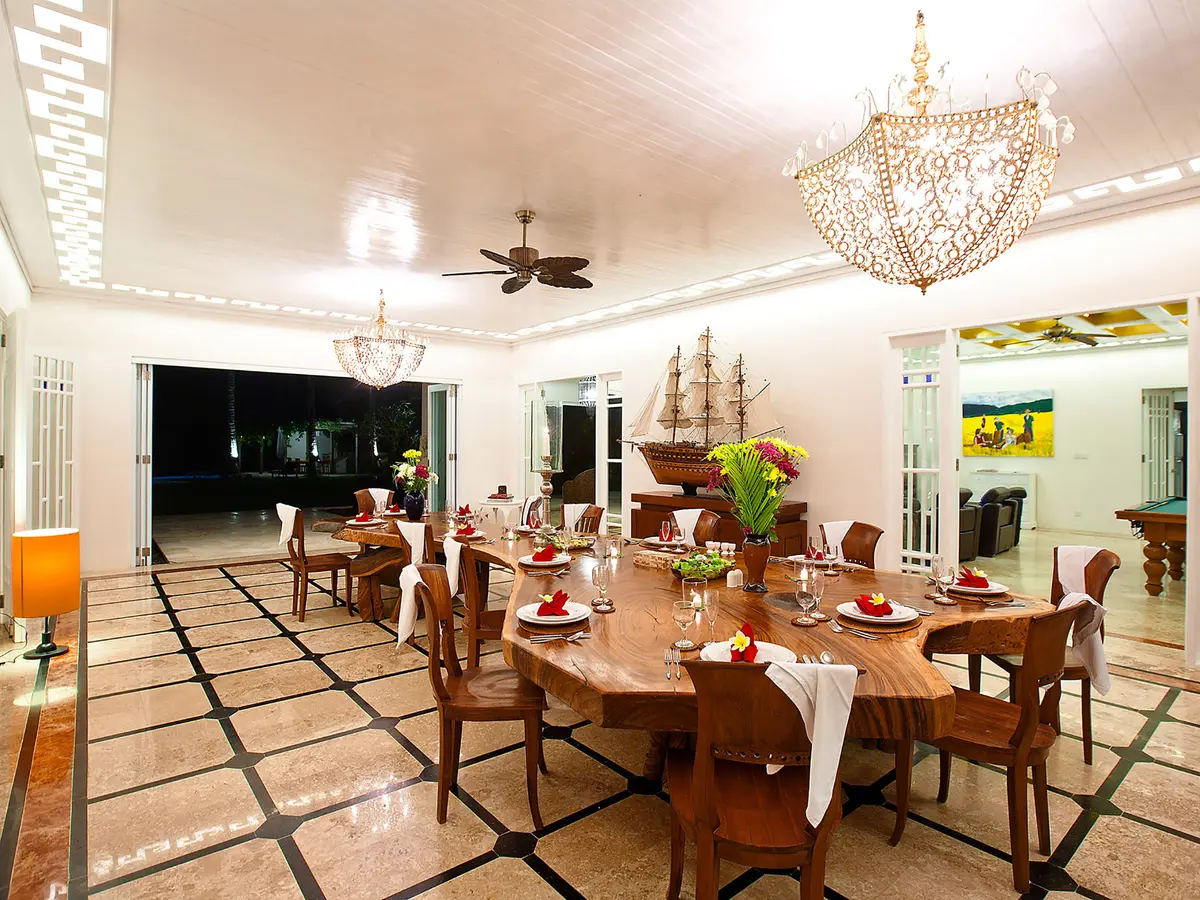 Puri Nirwana - Dining area layout