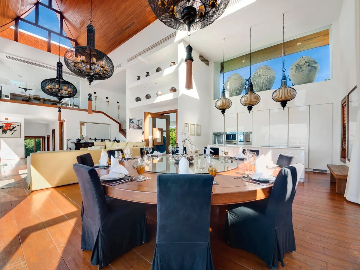 Villa Riva - Formal dinner setup
