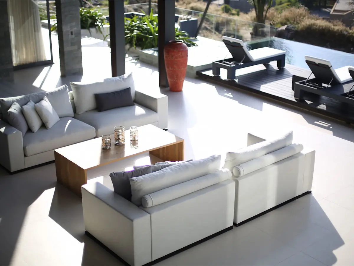 Villa Saan - Outdoor sofa