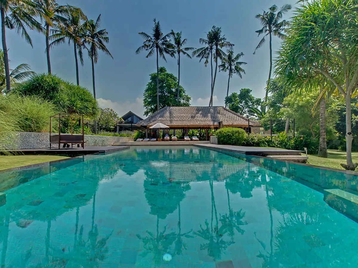 Villa Samadhana - Pool and entertainment pavilion