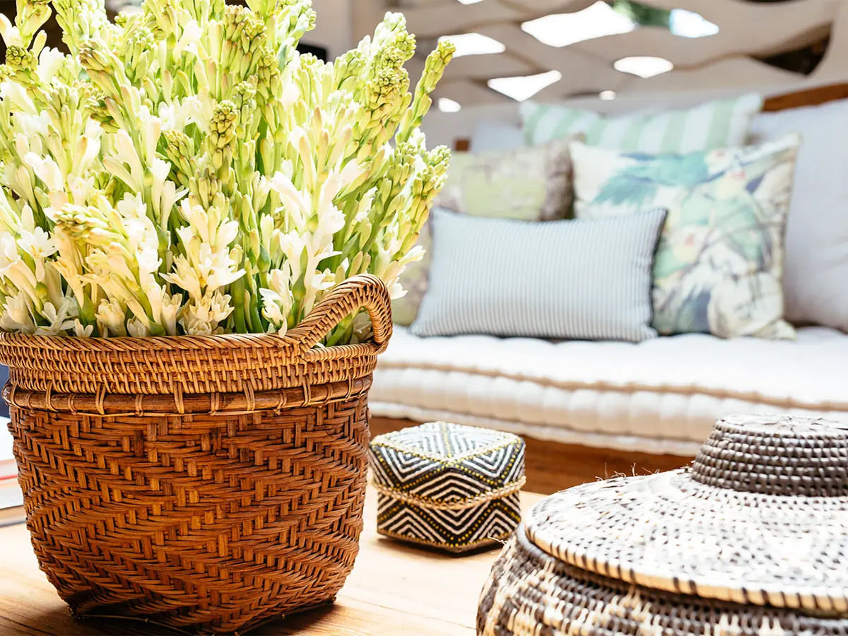 Villa Simona Oasis - Living area table display