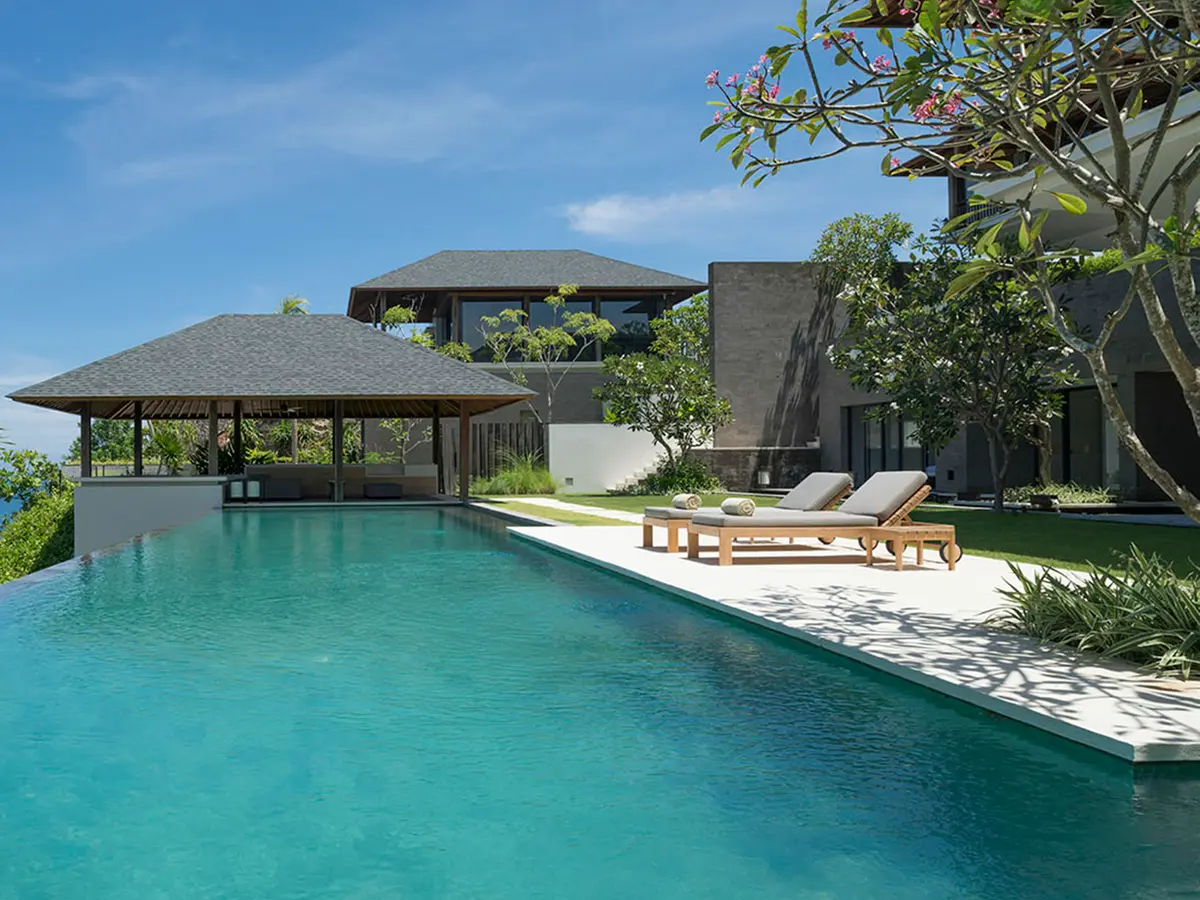 Sohamsa Estate - Villa Soham - Poolside