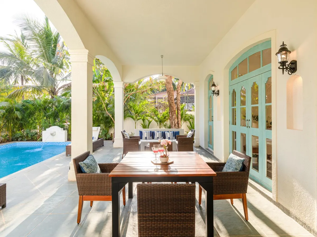Silvio - Villa A - Poolside seating
