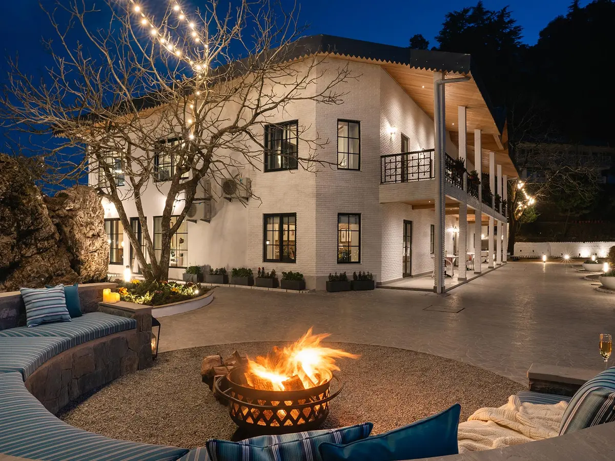 Bonfire Night | Villa in Mussoorie | Airyland Estate