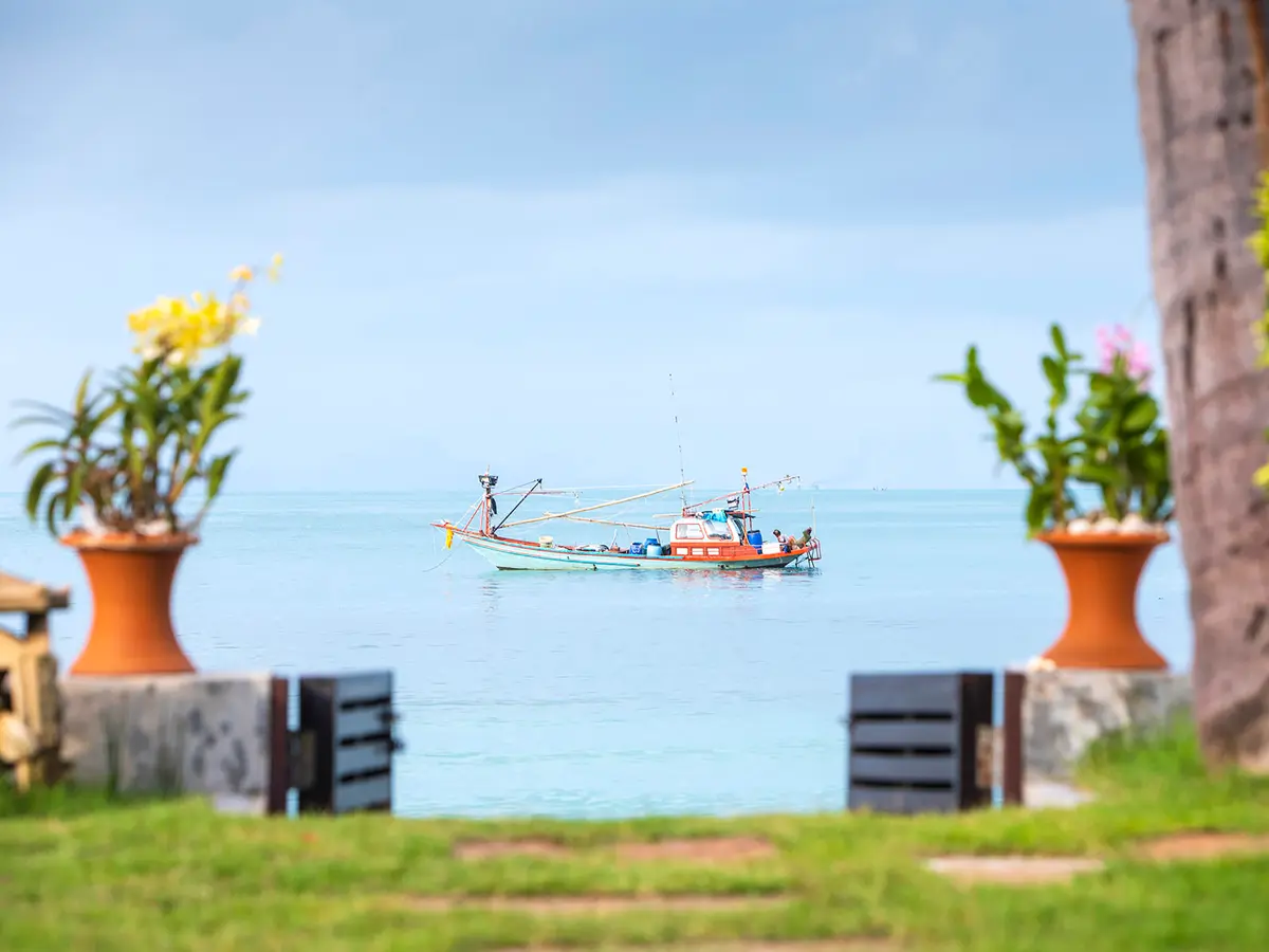 Akuvara - Private beach villa gate
