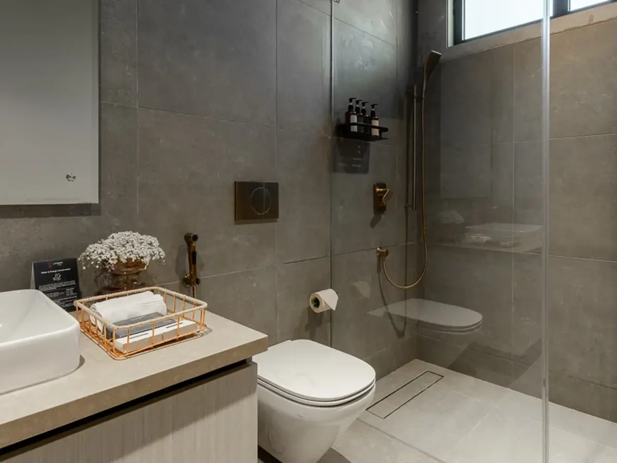 Bathroom 2 | Villa 9B | Amani Villas by Lohono Stays