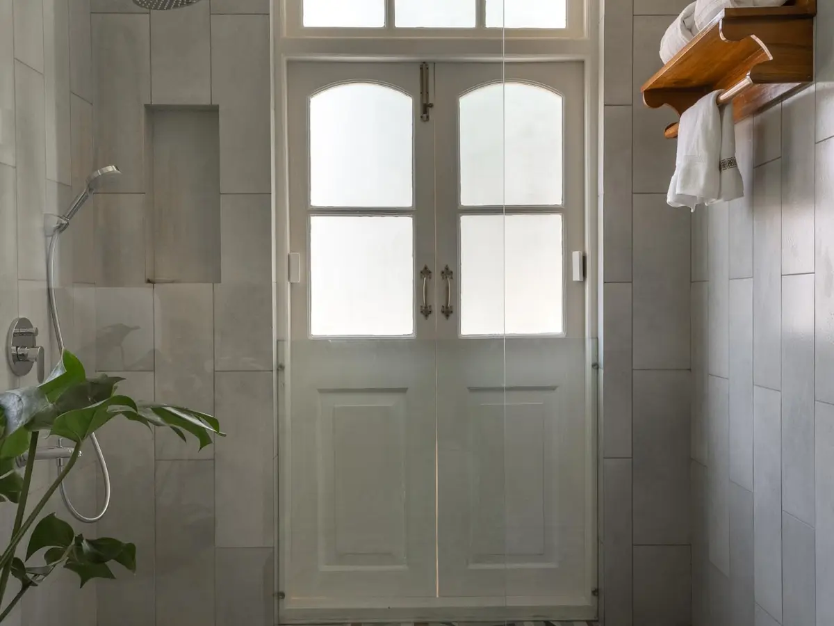Aurelia Villa D - Bathroom Area 1