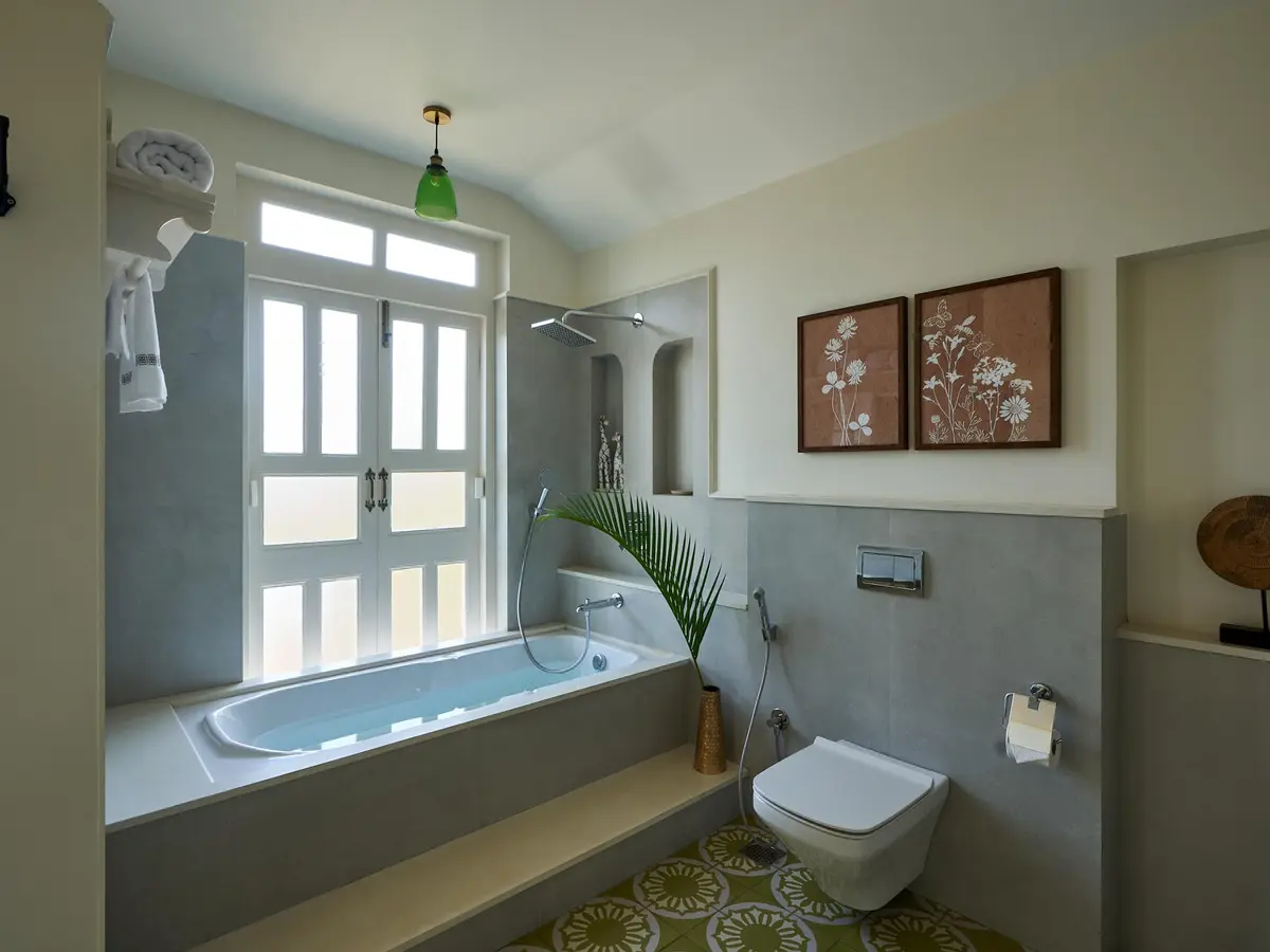 Aurelia Villa E -  Bathroom 3 - Bathtub