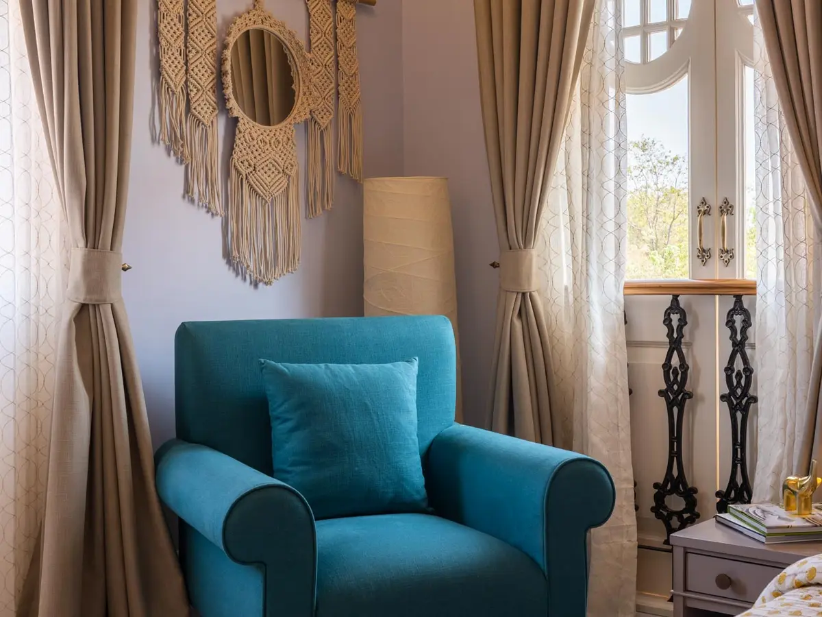 Aurelia Villa G - Bedroom - Seating Area