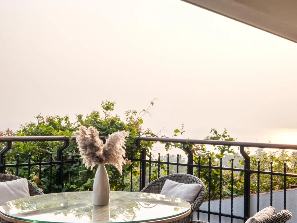 Belas Casas - Balcony 1