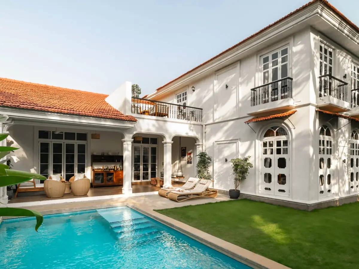 Poolside Facade | Calisto Villa B
