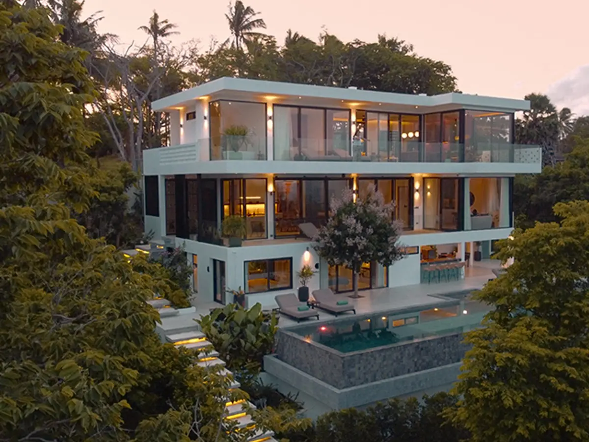 Casa Alma - Sleek modern tropical holiday villa